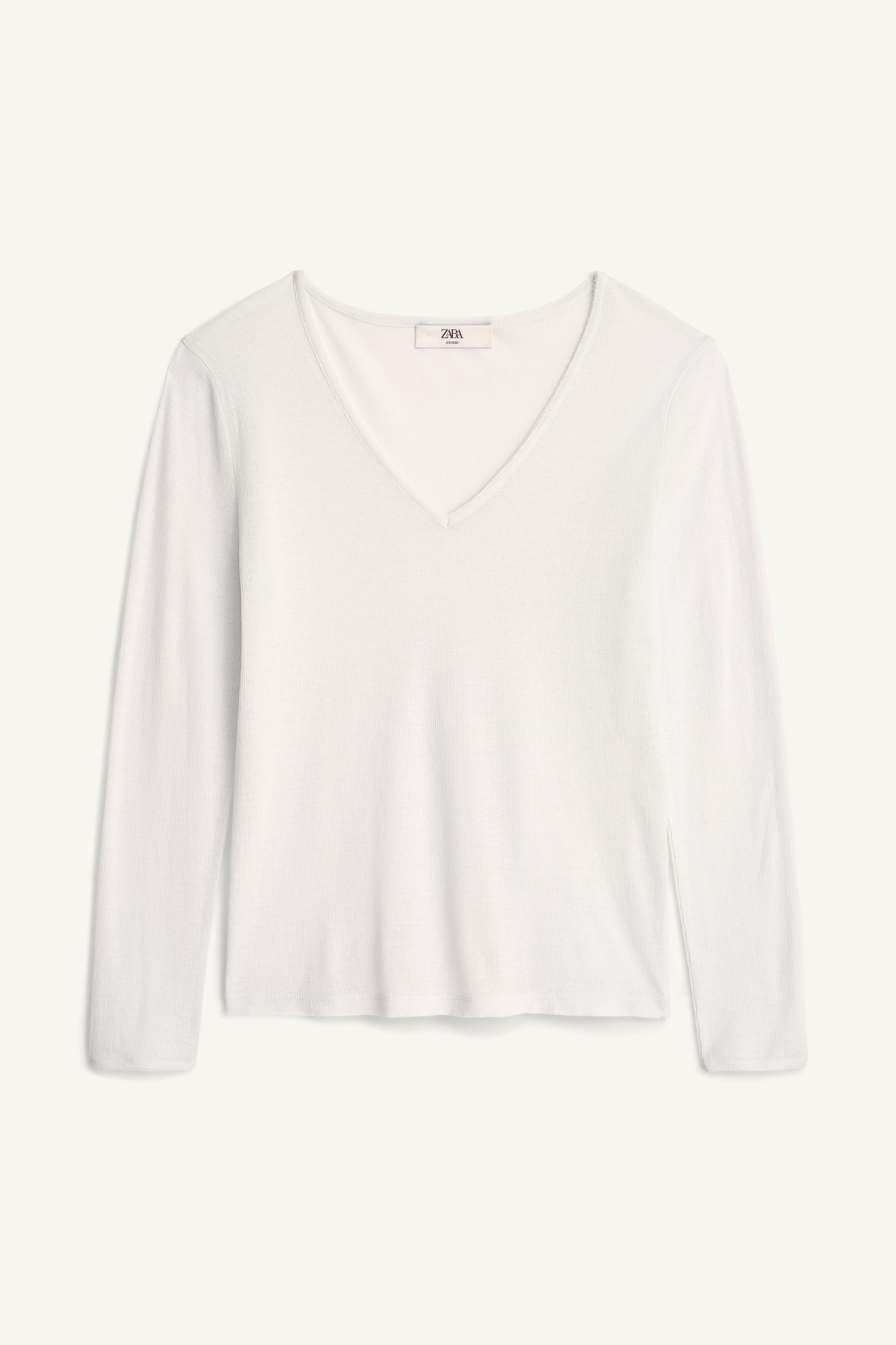 HAUT COL EN V LIMITED EDITION